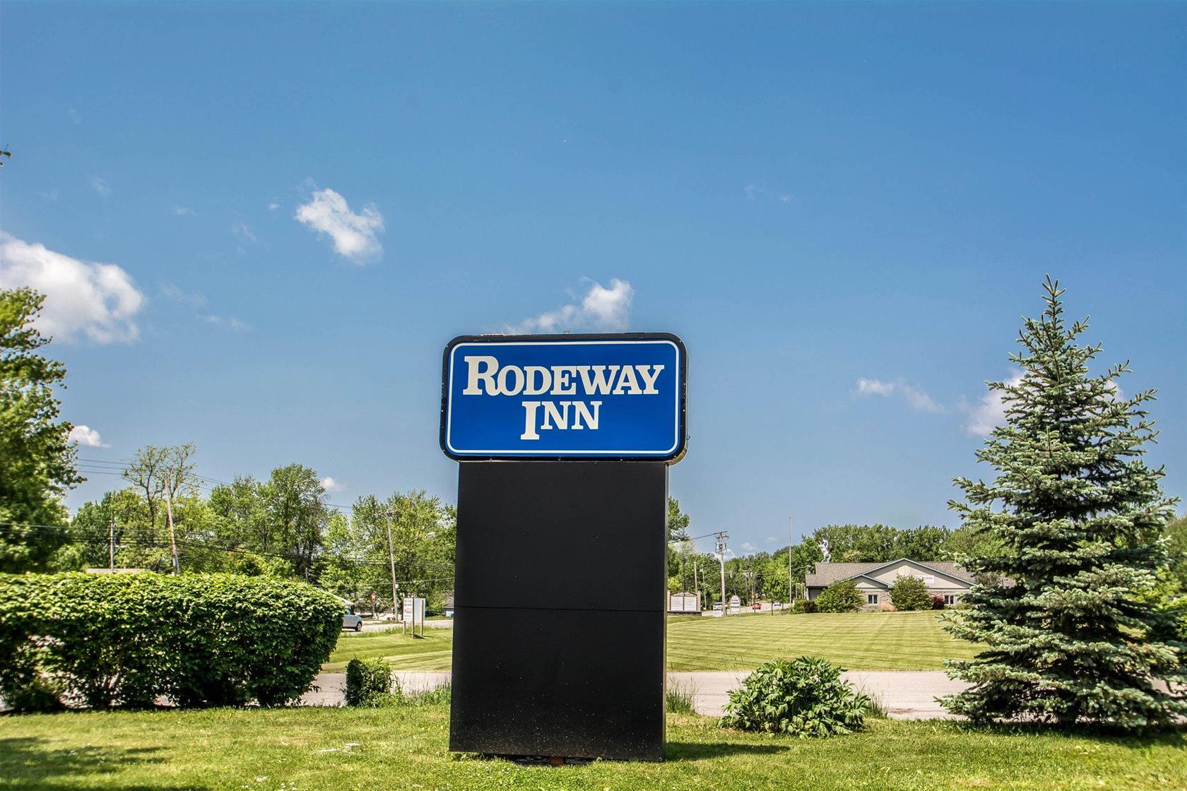 Rodeway Inn Lakeville Extérieur photo